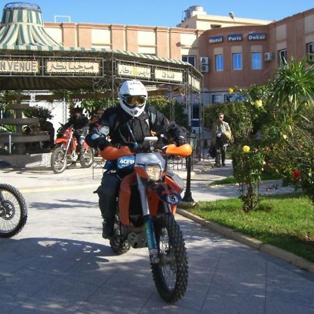 Motel Paris Dakar Selouane Kültér fotó