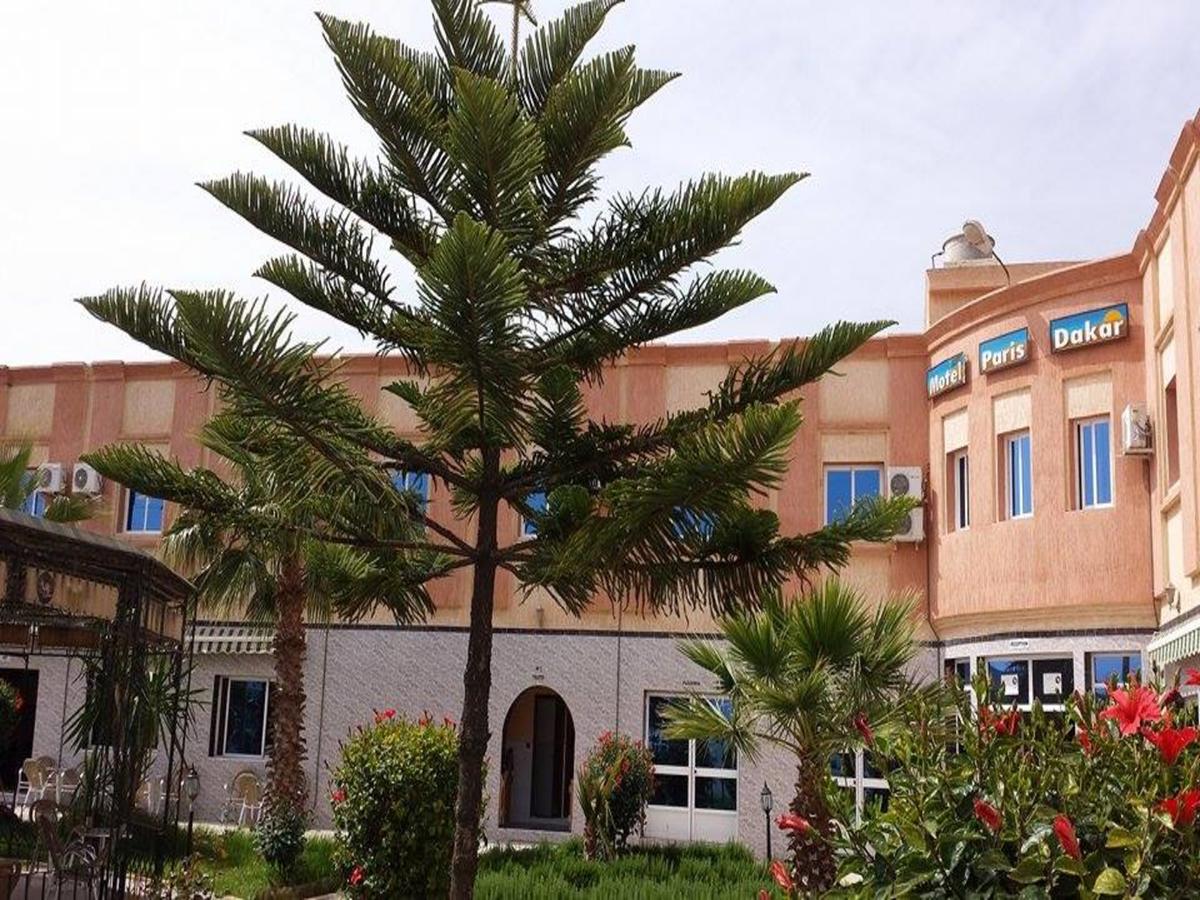 Motel Paris Dakar Selouane Kültér fotó
